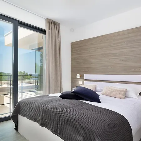 Modern Damian With Jacuzzi Near Porec * Rajki