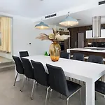 Modern Damian With Jacuzzi Near Porec Villa *
